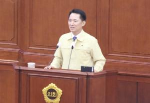 우여곡절 끝 권중순 의원 대전시의회 의장에 선출
